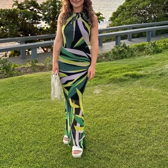 Donna Morgan Green Mesh Maxi Dress SIZE 10 Resort Abstract Bodycon Designer $138 - Picture 4 of 8